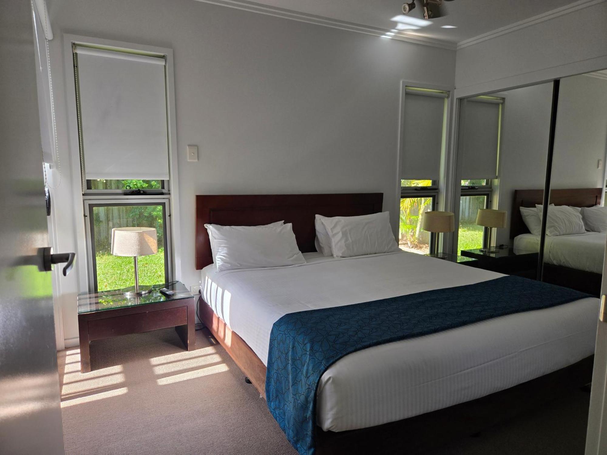 Quarterdecks Retreat Villa Urangan Exterior foto